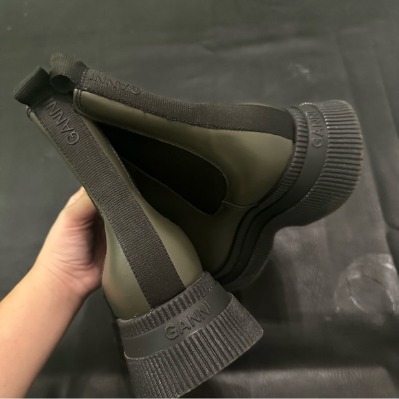 Ganni chunky leather Chelsea boots - Picture 3 of 7